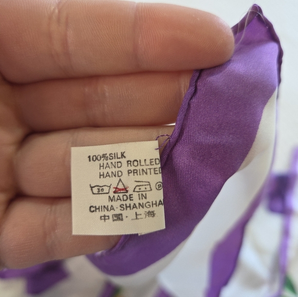 Vintage Golden Camel 100% Silk Square Scarf 34x34 inches Purple Lily Floral - Picture 8 of 9